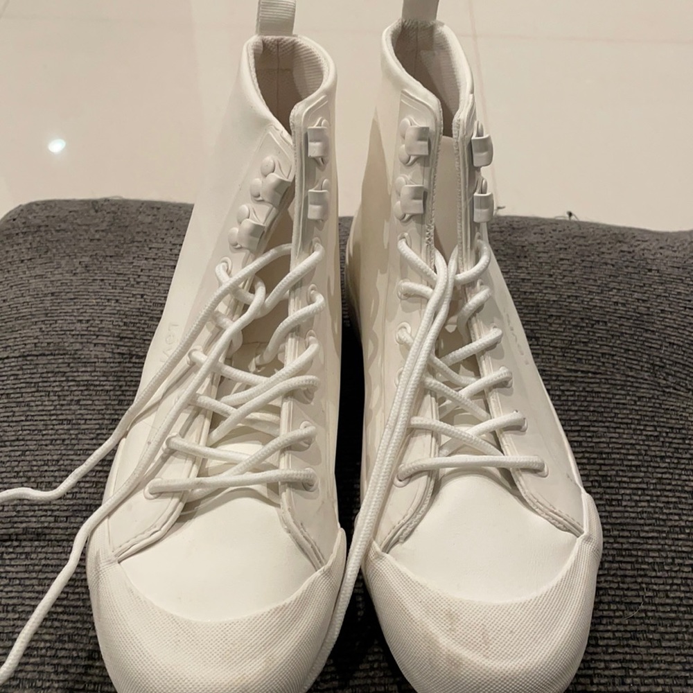 Levis White High tops